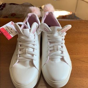 Madden girl white sneakers